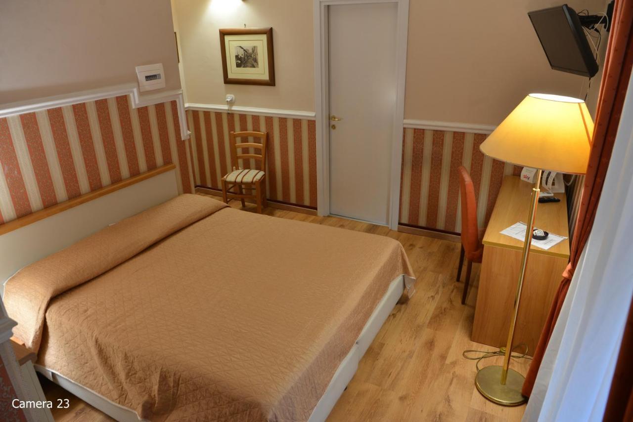 Catania Centro Rooms Bagian luar foto